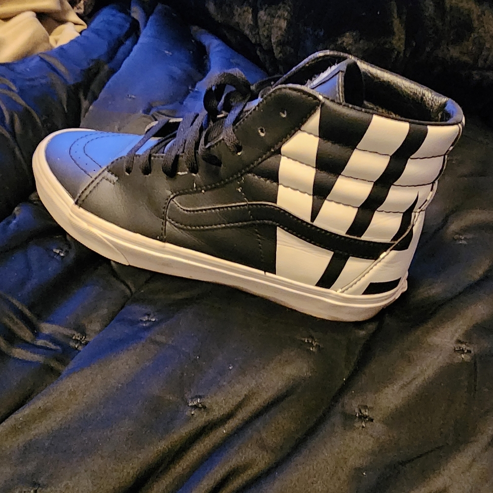 Skate sneakers